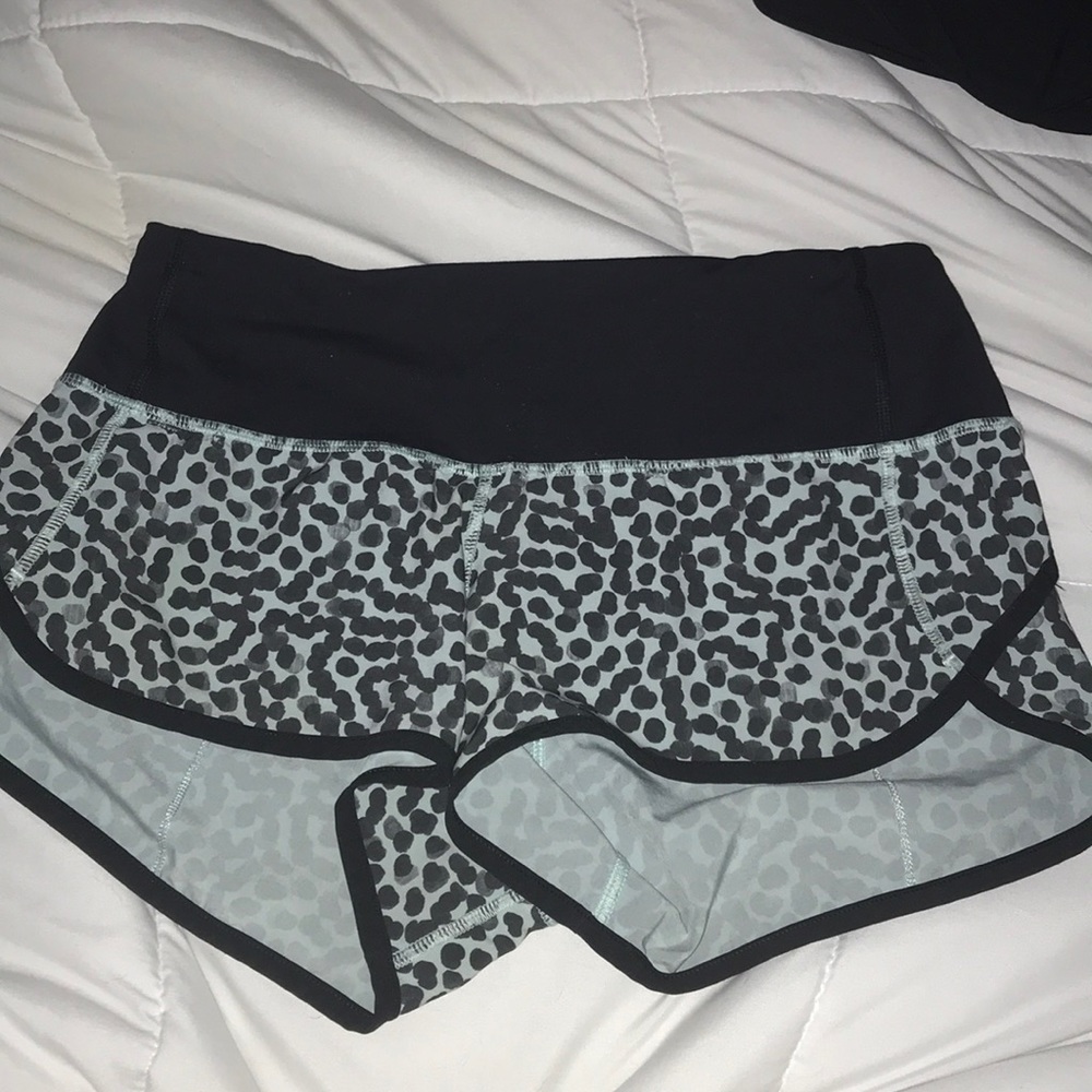 lululemon speed up shorts RARE PATTERN